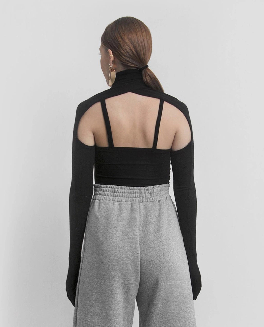 U top with sleeves