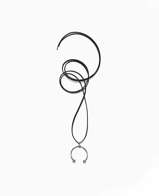 Pendant laceup septum